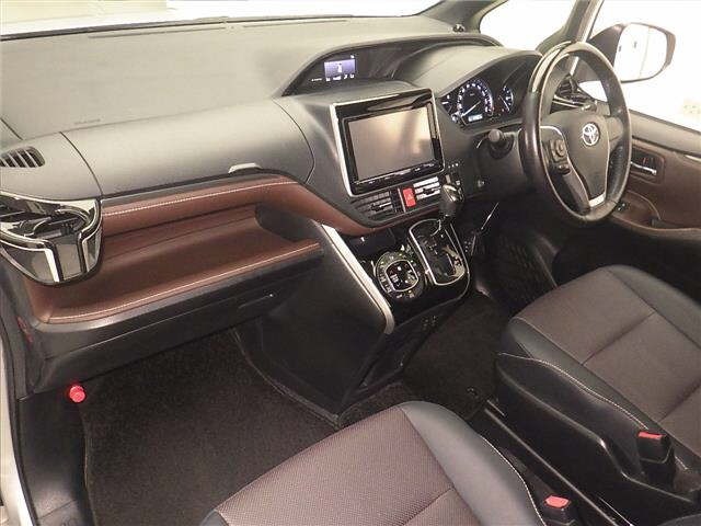 Toyota ESQUIRE 2015 8015874-4