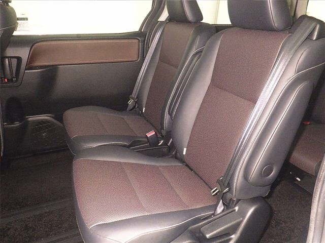 Toyota ESQUIRE 2015 8015874-7