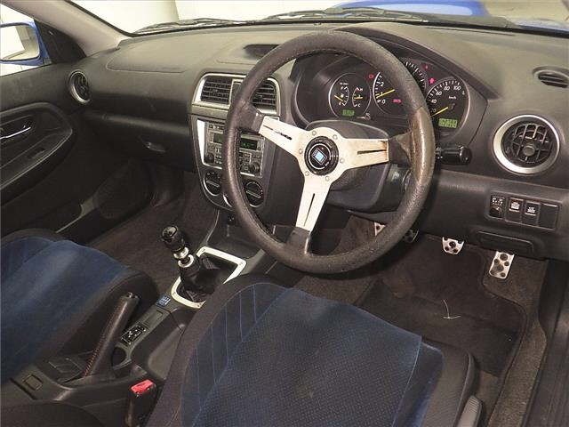 Subaru IMPREZA 2000 8030980-3