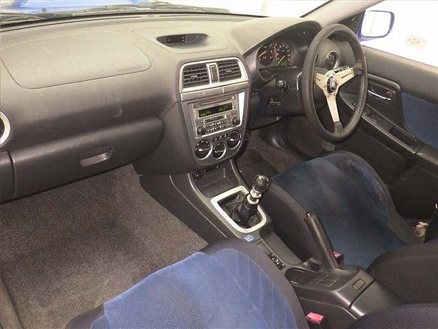 Subaru IMPREZA 2000 8030980-4