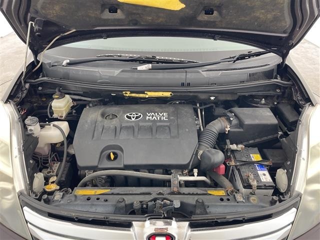 Toyota ISIS 2013 8019100-21