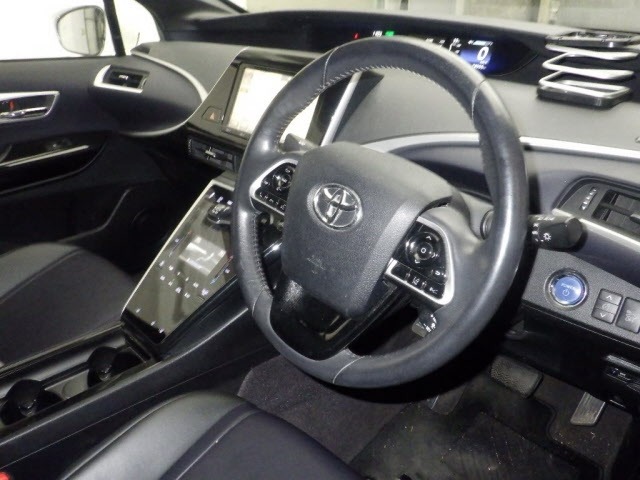 Toyota Mirai 2018 8033015-3
