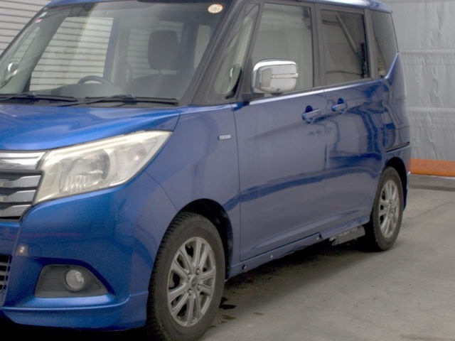 Suzuki SOLIO 2015 8029143-4
