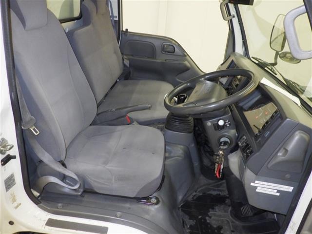 Mazda TITAN 2014 8019917-6