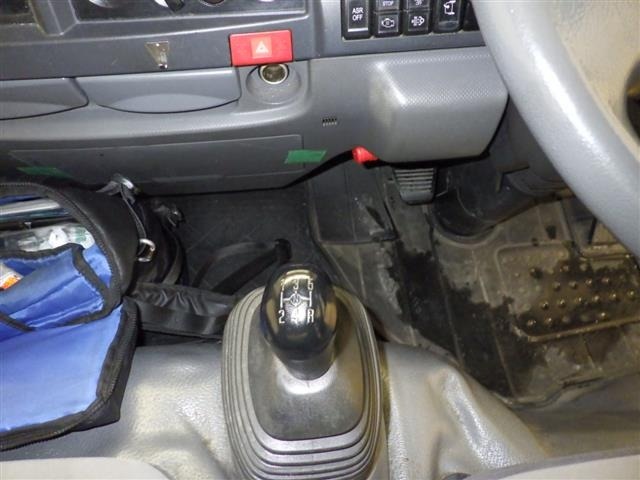 Mazda TITAN 2014 8019917-8