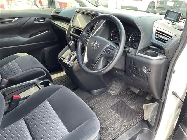 Toyota VELLFIRE 2017 8030858-4
