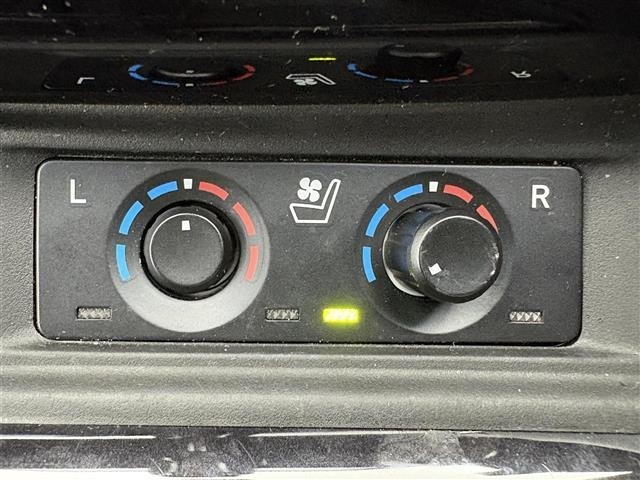 Toyota VELLFIRE 2018 8030888-2