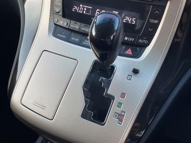 Toyota VELLFIRE 2013 8030889-12