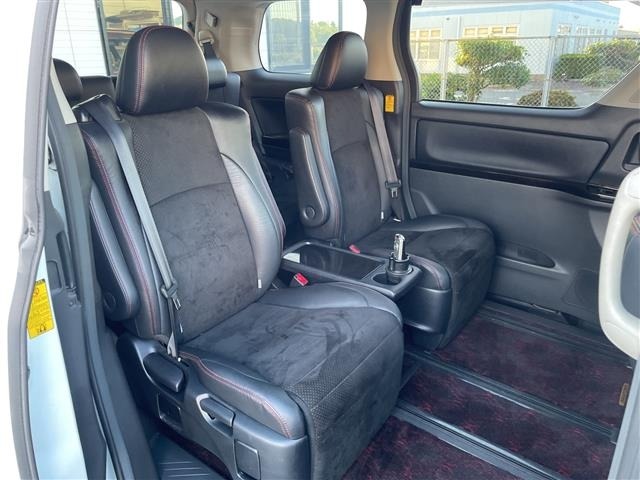 Toyota VELLFIRE 2013 8030889-6