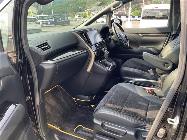Toyota VELLFIRE 2018 8030963-2