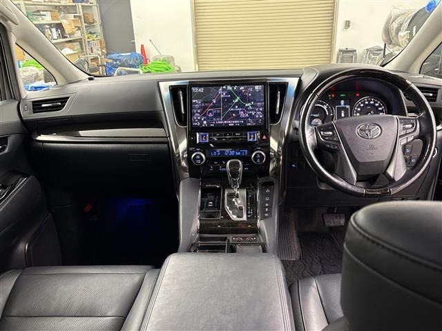 Toyota VELLFIRE 2017 8031023-14