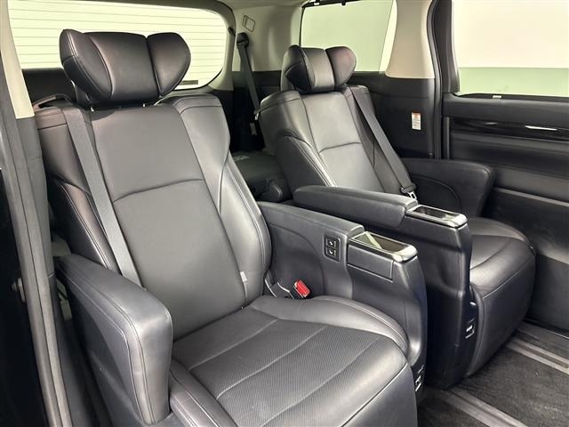 Toyota VELLFIRE 2017 8031023-2