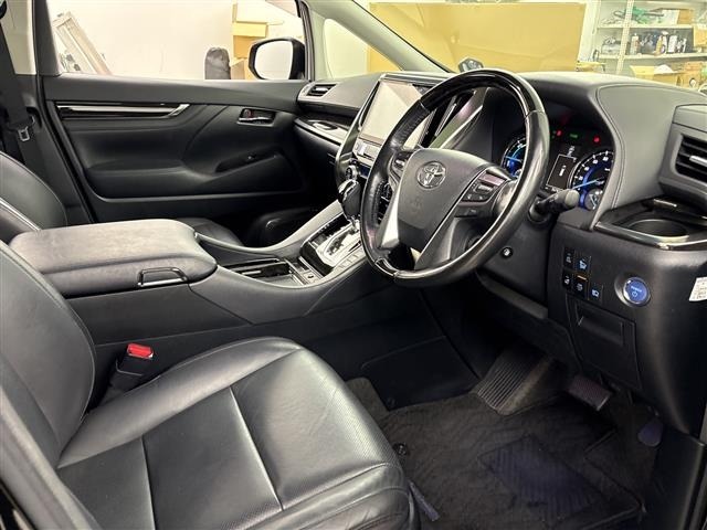 Toyota VELLFIRE 2017 8031023-22