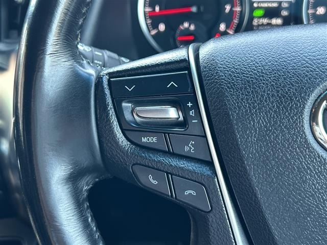 Toyota VELLFIRE 2017 8031033-1