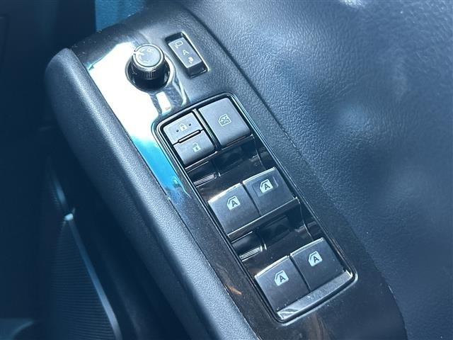 Toyota VELLFIRE 2017 8031033-8