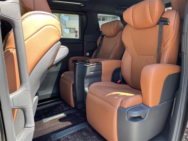 Toyota VELLFIRE 2023 8031044-2