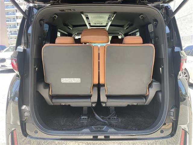 Toyota VELLFIRE 2023 8031045-1