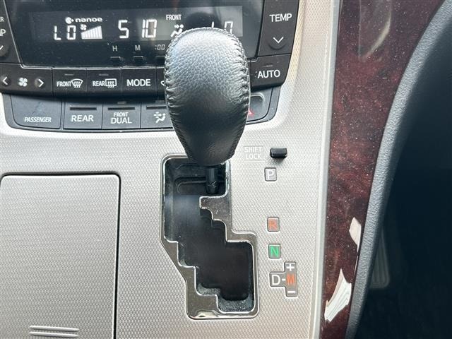 Toyota VELLFIRE 2013 8031046-12