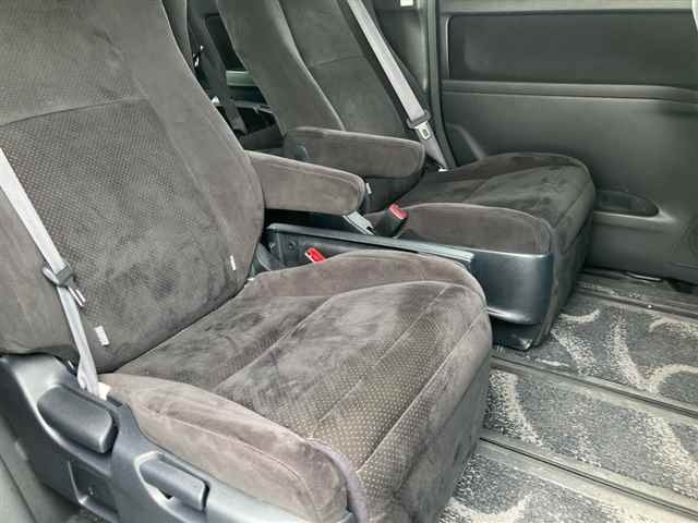 Toyota VELLFIRE 2010 8031060-8