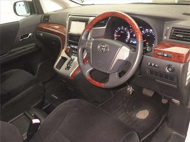 Toyota VELLFIRE 2010 8031155-3