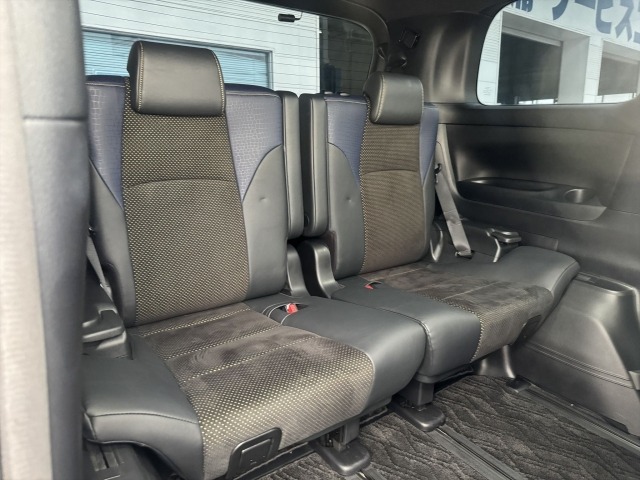 Toyota VELLFIRE 2017 8031216-18