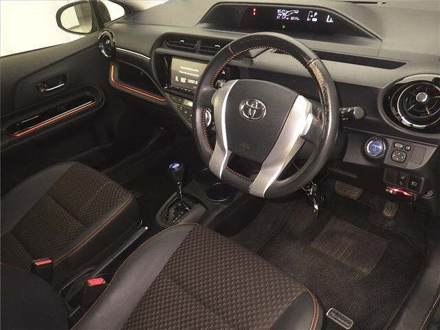 Toyota AQUA 2016 8048718-3