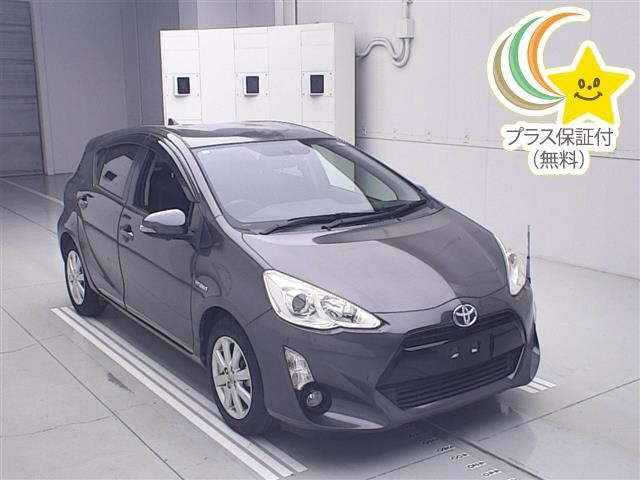 Toyota AQUA 2015 8048720-0