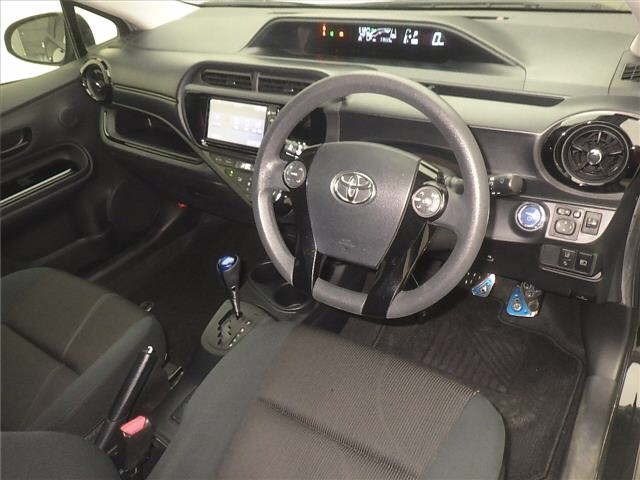 Toyota AQUA 2017 8048727-3