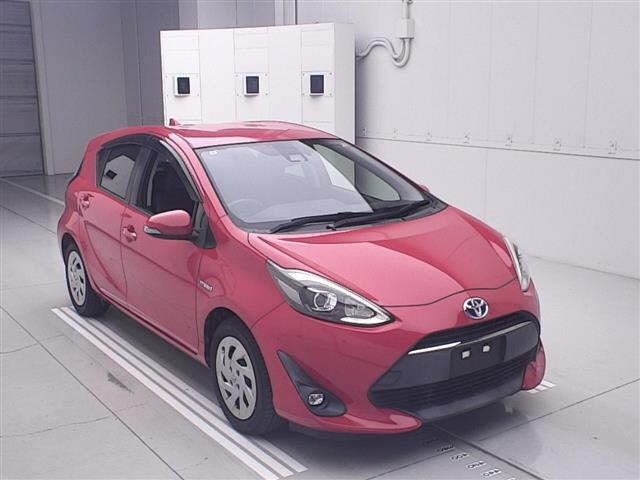 Toyota AQUA 2017 8048730-0