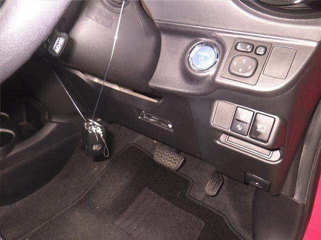 Toyota AQUA 2017 8048730-8