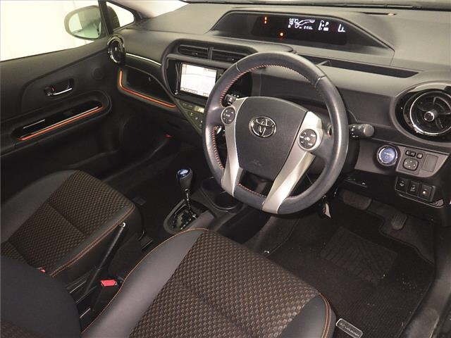 Toyota AQUA 2015 8048731-3