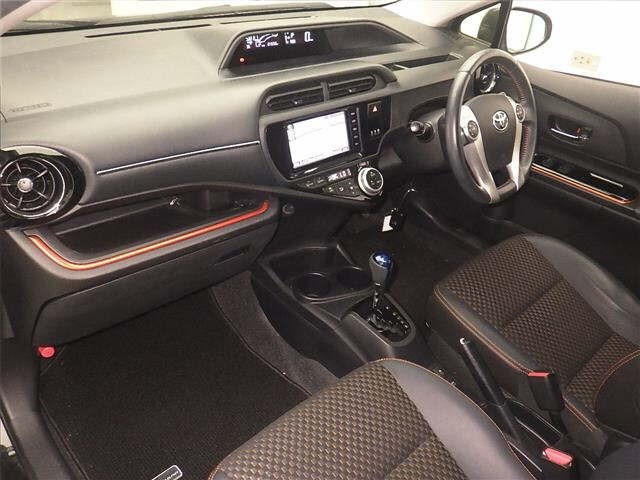 Toyota AQUA 2015 8048731-4