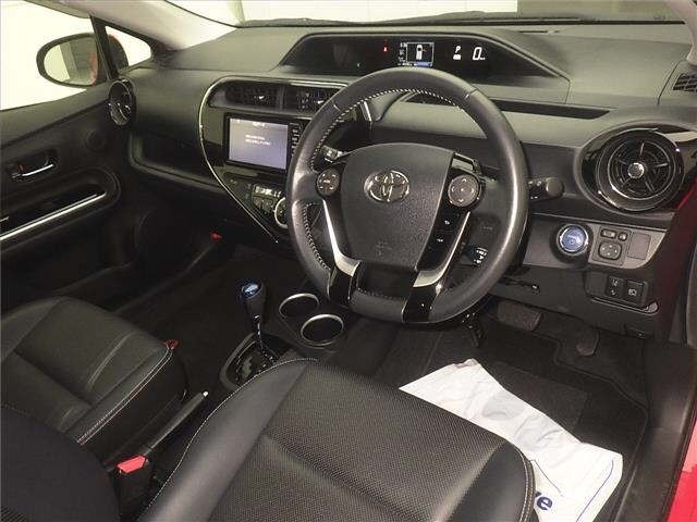 Toyota AQUA 2017 8048738-3