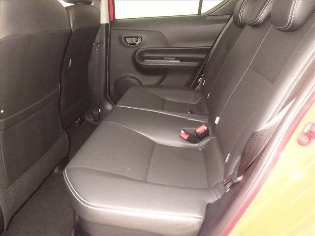 Toyota AQUA 2017 8048738-7