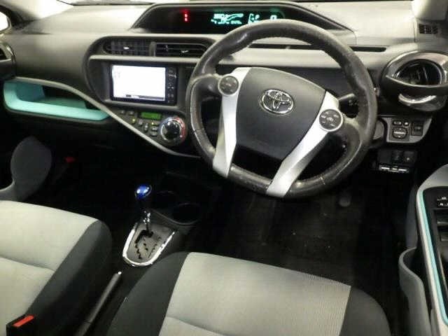 Toyota AQUA 2012 8048766-3