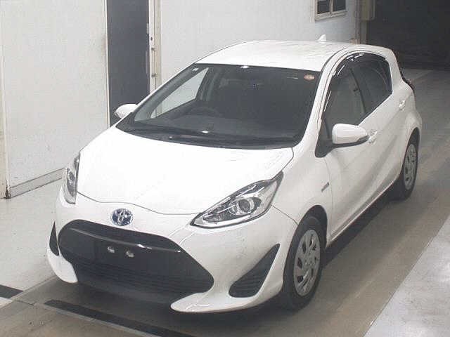 Toyota AQUA 2019 8048772-4