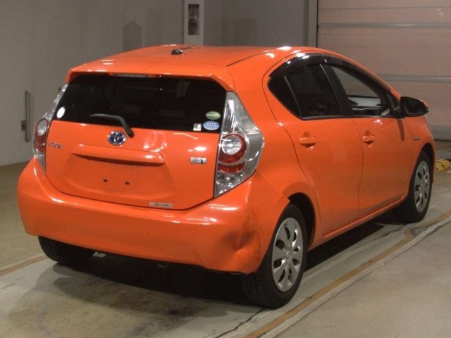 Toyota AQUA 2014 8048784-1