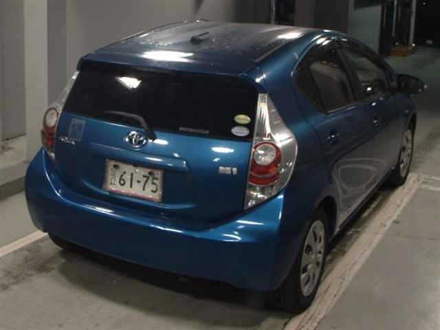 Toyota AQUA 2013 8048790-5
