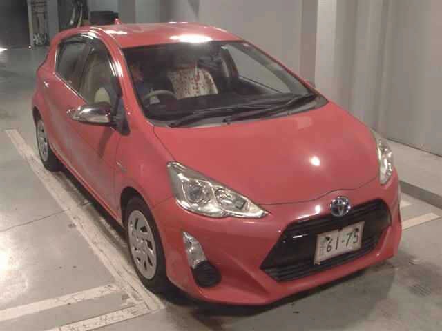 Toyota AQUA 2016 8048791-0