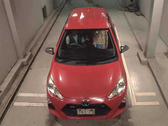 Toyota AQUA 2016 8048791-6