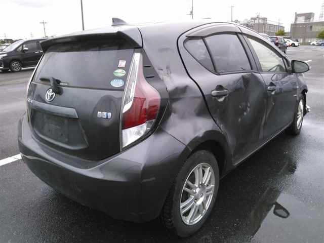 Toyota AQUA 2015 8048800-5