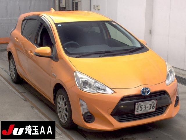 Toyota AQUA 2015 8048819-0