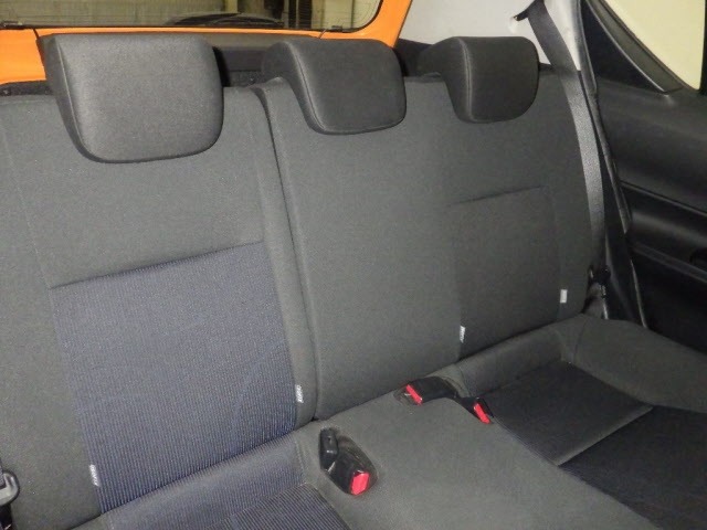 Toyota AQUA 2015 8048819-8
