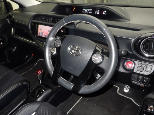 Toyota AQUA 2016 8048823-3