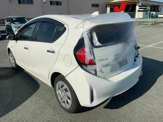 Toyota AQUA 2017 8048824-1