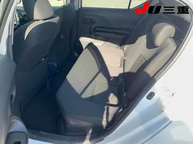 Toyota AQUA 2017 8048824-9