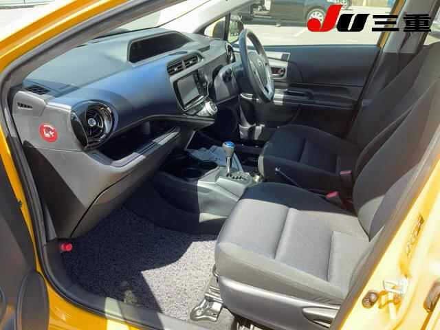 Toyota AQUA 2015 8048825-3