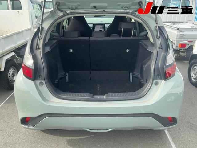 Toyota AQUA 2022 8048826-7