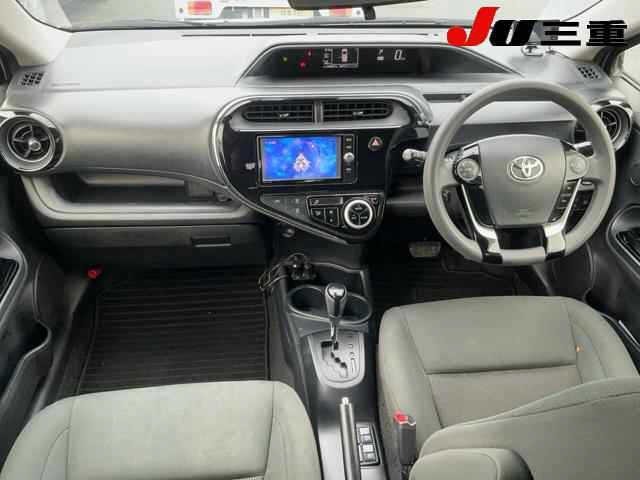 Toyota AQUA 2017 8048827-8