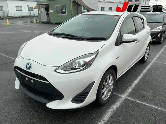 Toyota AQUA 2017 8048827-9